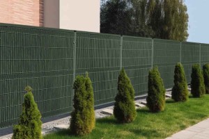 Osłona na płot panelowy - listwy na panele ogrodzeniowe szerokie 133 X 250 RD12 zielony